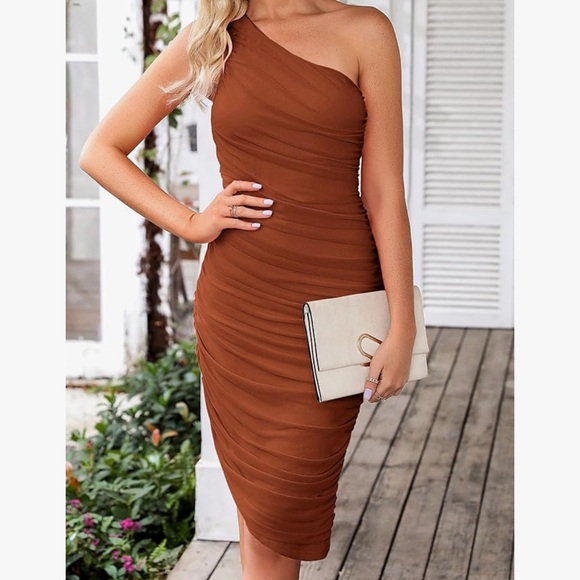 Ruched bodycon one shoulder sleeveless dress - Picture 1 of 5